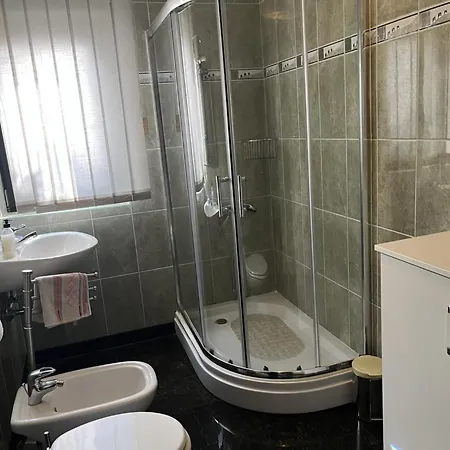 וילה Bregi With Swimming Pool מטולי
